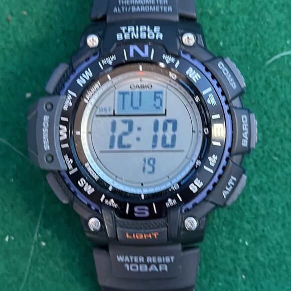 Casio SGW-1000-1A Sports Gear Series Black Digital Triple Sensor Watch - Picture 2 of 3